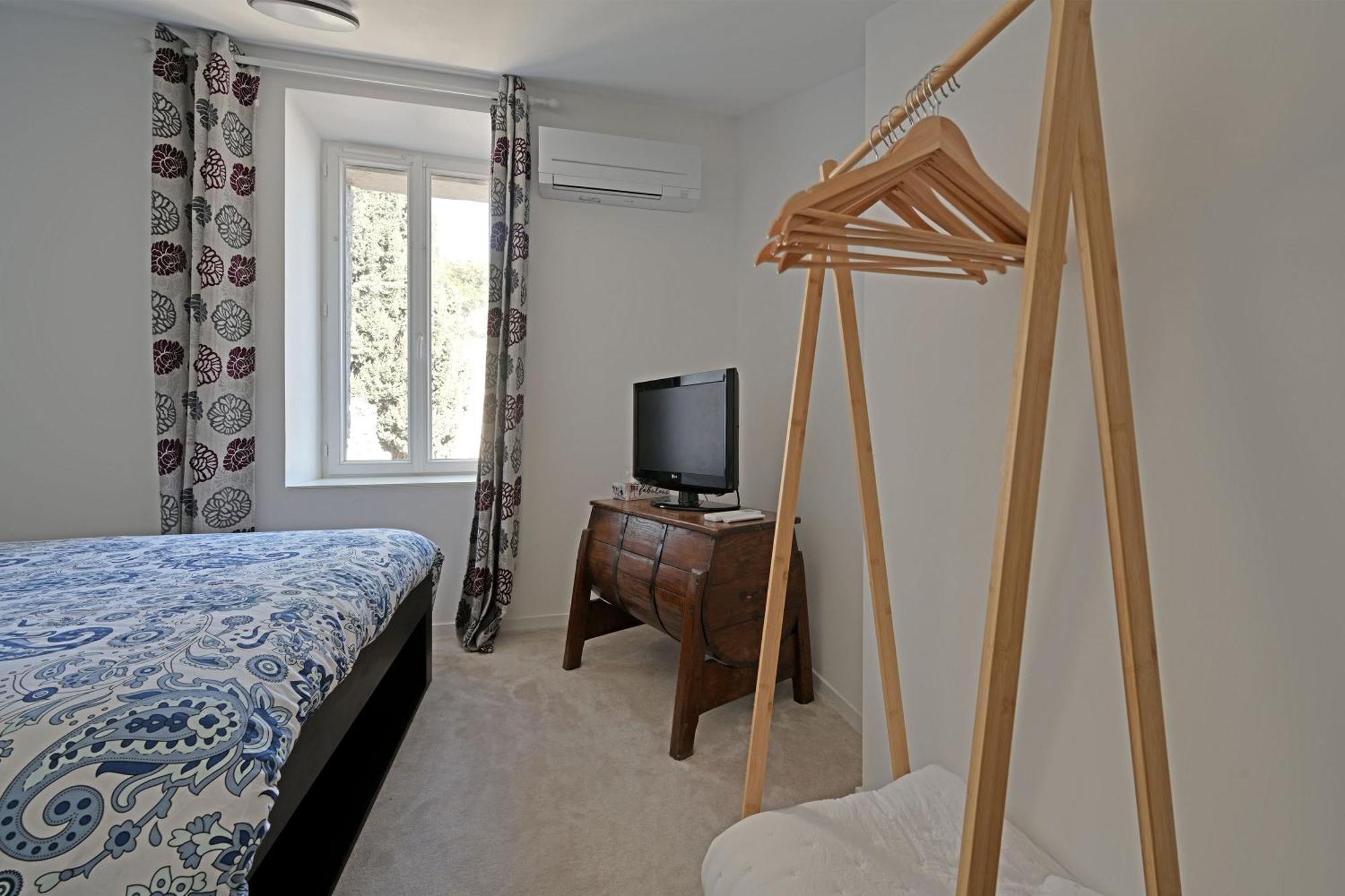 La Cigale - Vieux Village - Charmante Maisonnette Climatisee Avec Jardin Villeneuve-lès-Avignon Exterior foto